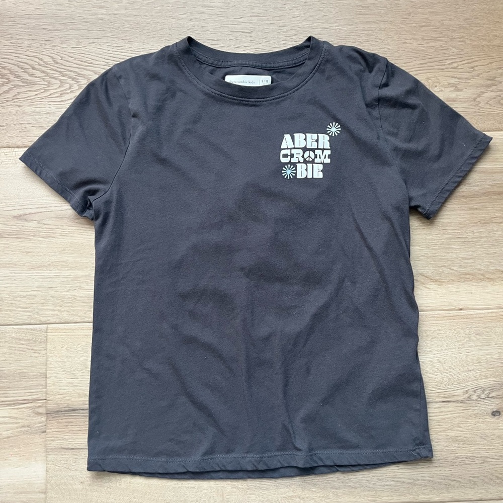 Size 9/10 Abercrombie kids girls t shirt